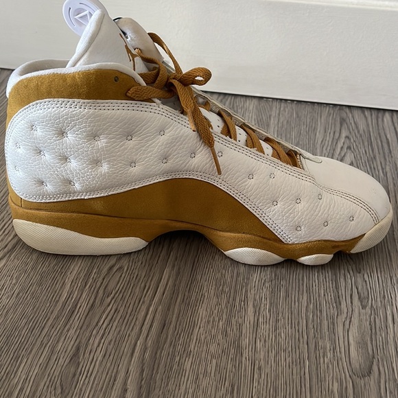 Air Jordan retro 13 main image 4